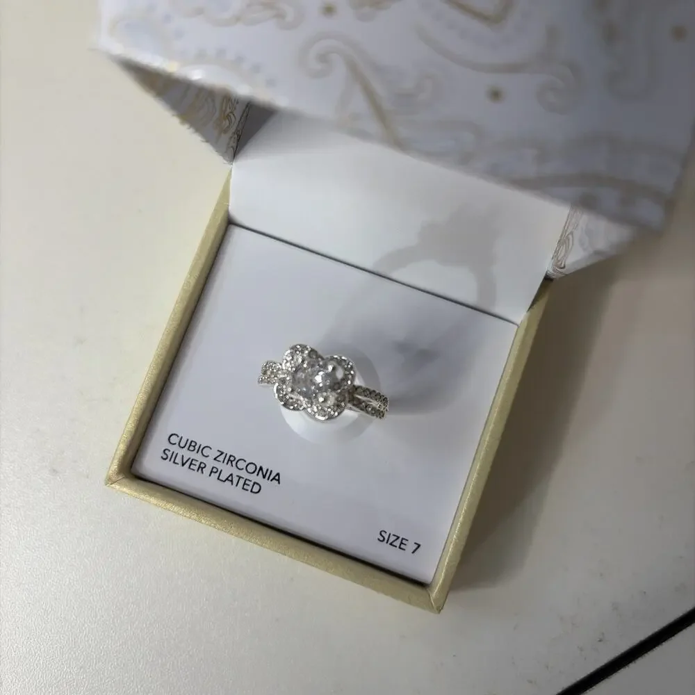 Charter Club Silver Plated Cubic Zirconia Ring - Size 7 NWT